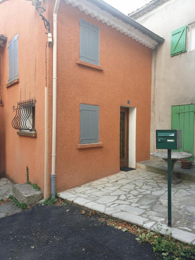 Maison De Village De 98 M2 Typiquement Provencale Pierrevert Buitenkant foto