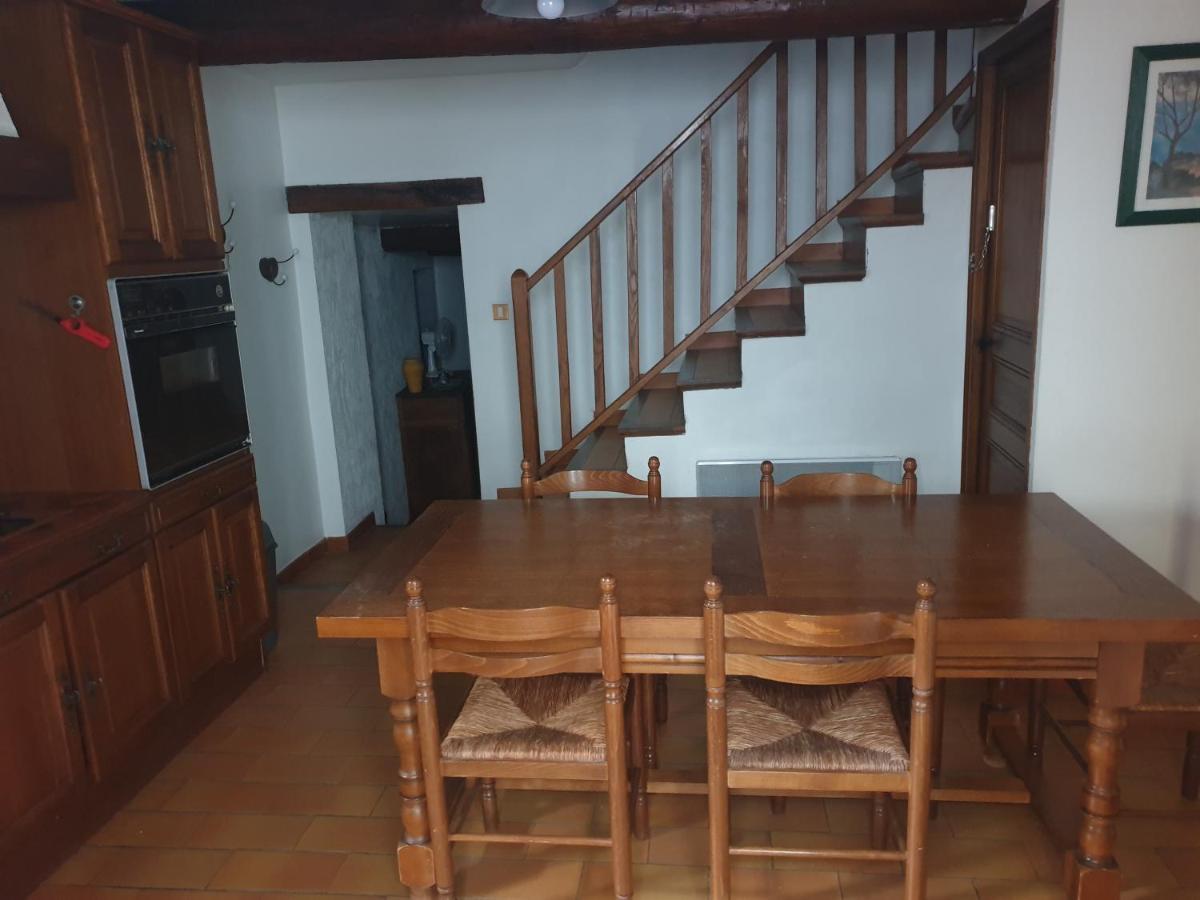 Maison De Village De 98 M2 Typiquement Provencale Pierrevert Buitenkant foto